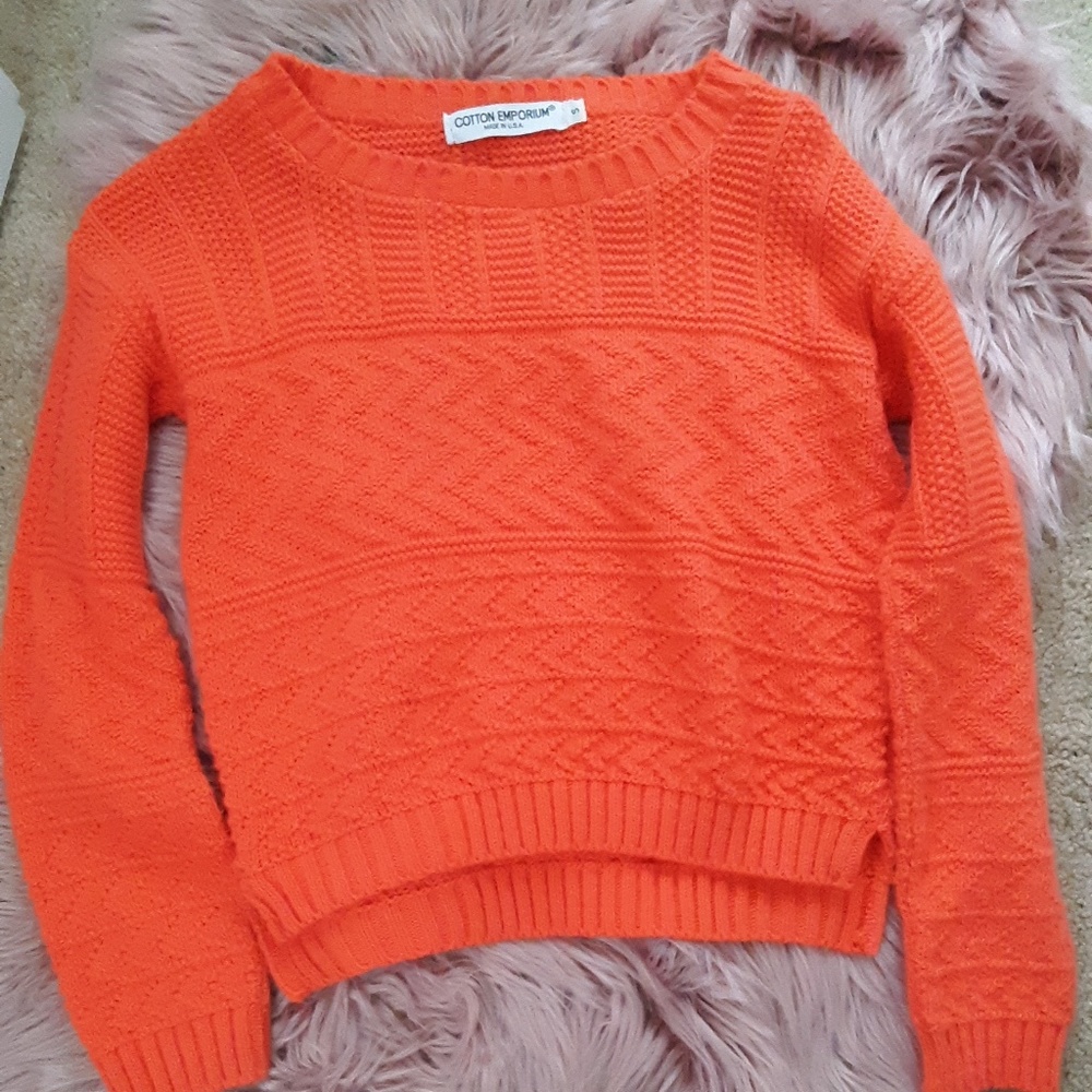 Orange Cropped knit sweatshirt ✨